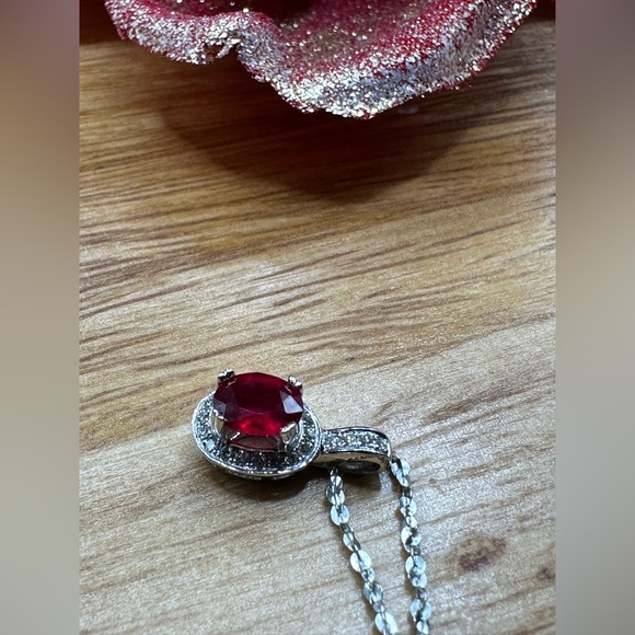Ruby and Diamond pendant 14kt (NEW) - Picture 10 of 13